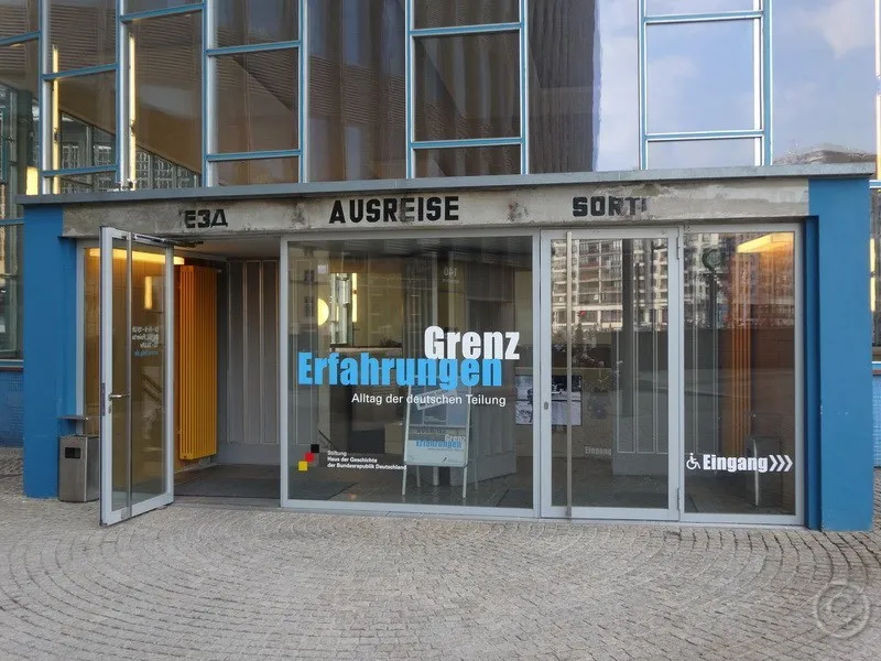 Ausstellung GRENZ ERFAHRUNGEN