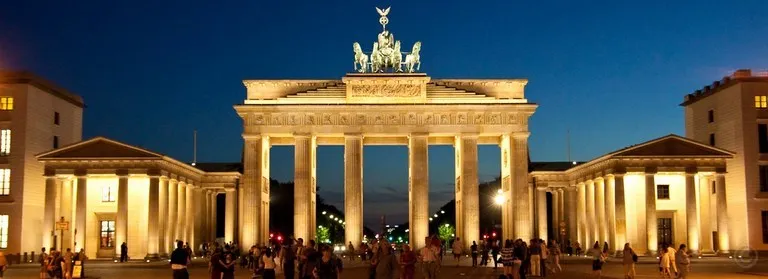 Berlin by Night Tour