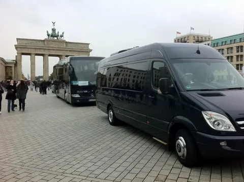 Berlin Stadtrundfahrt am Brandenburger Tor Berliner Stadtrundfahrt